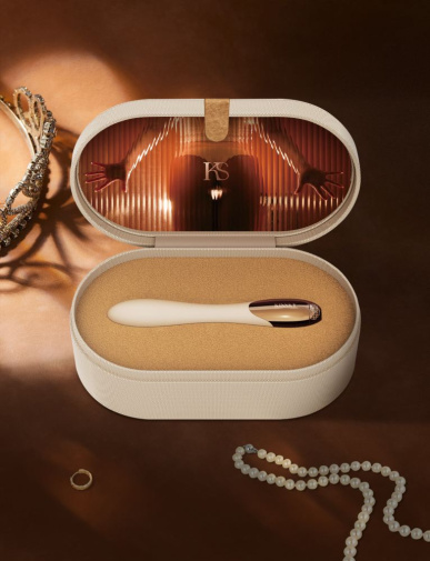 Kissky - Lust Muse Pulsating Vibrator - Nude photo