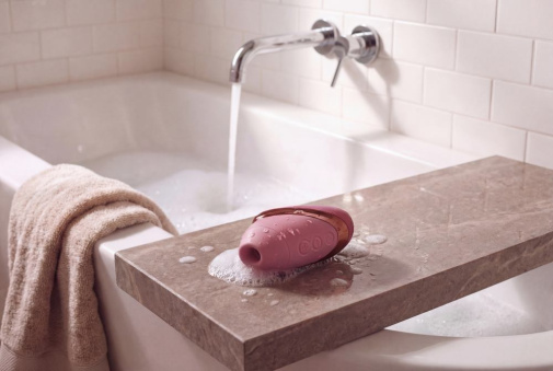 Womanizer - Next Liberty 3D Pleasure Air Stimulator - Bordeaux photo