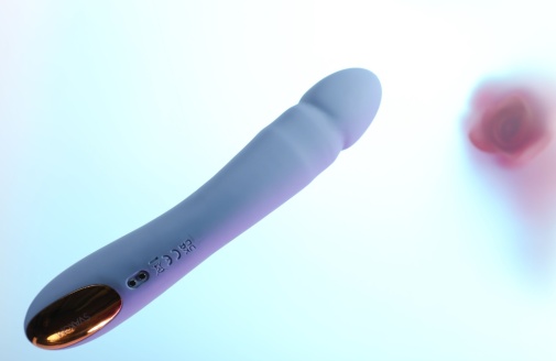 SVAKOM - Ava Neo APP 智能遥控 抽插式震动棒 - 粉蓝色 照片