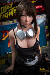 Lina 陽光火辣性感女模特 C罩杯 柔軟矽膠仿真性愛娃娃 148 cm 照片