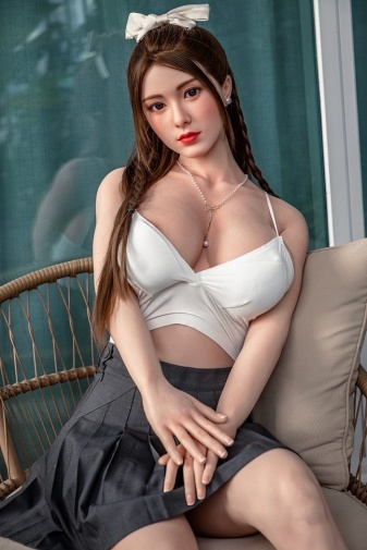 Xue Cher realistic doll 163cm photo