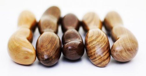 DeeLeeDoo - Bean Wood Dildo - Maple photo