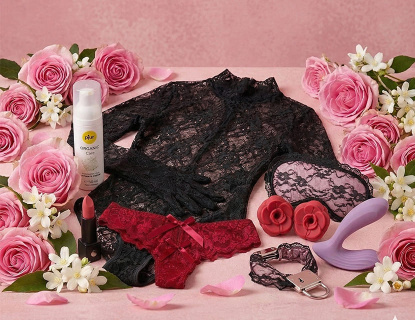 The Art of "Giving to Gain": Embracing Your Radiant Femininity