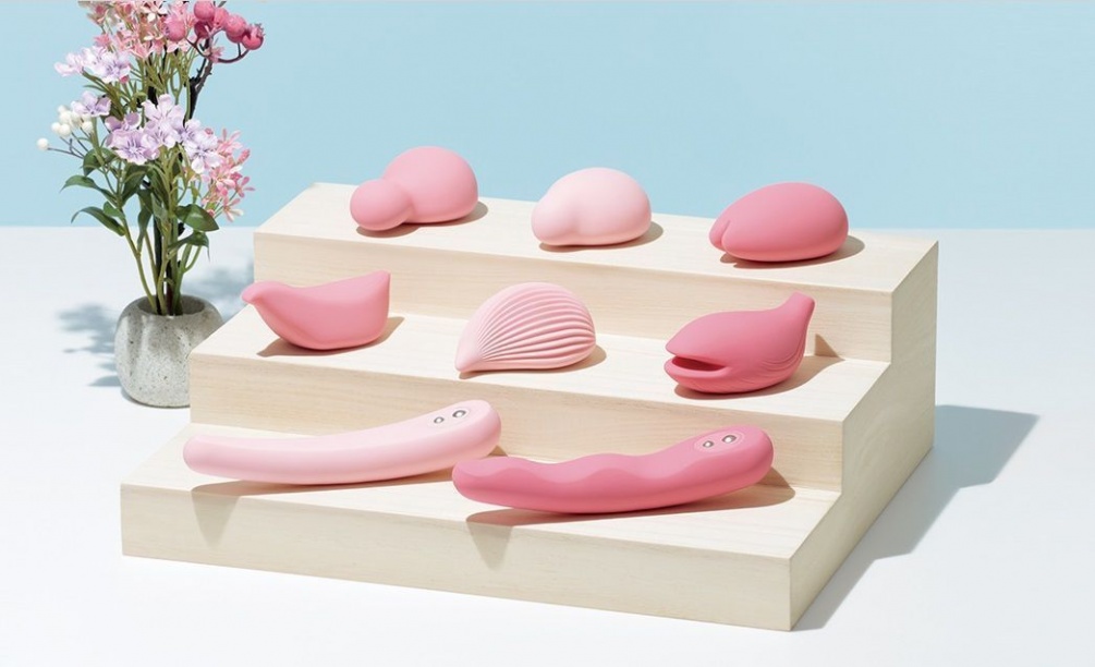 It is like a giant whale that splashes on water and sends ou... Iroha Plus - Yorukujira Massager - Nadeshiko Pink photo-8