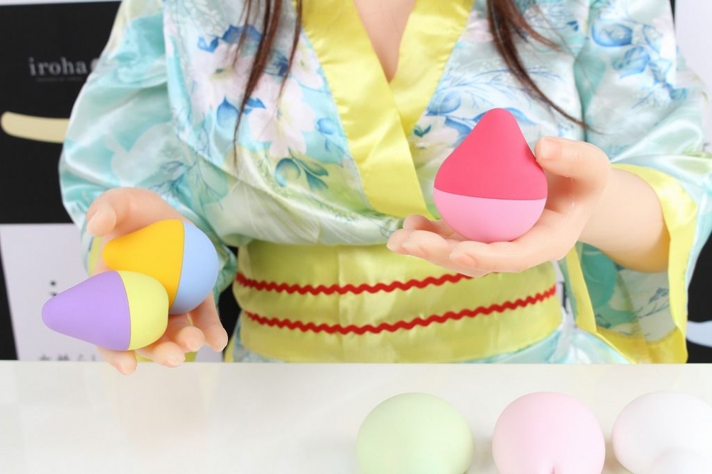 Vibrator sex toy for women designed by Tenga using soft touc... Iroha - Soramikan Mini Massager - Sky/Orange photo-6