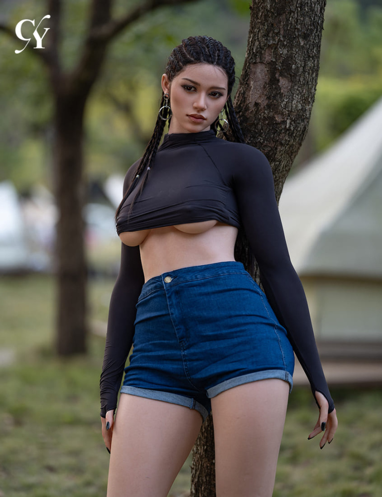 Ambra 拉丁風格實感性愛娃娃，D罩杯，超柔矽膠，170 cm 照片