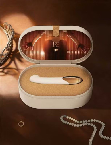 Kissky - J. Hunter Beast G-Spot Vibrator - Nude photo