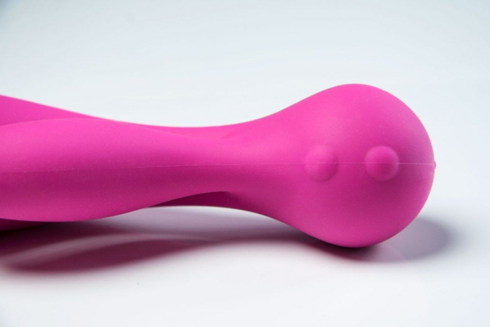 The ultimate in clever design, beautiful, delicate, and prou... Swan - The Feather Swan Vibrator - Pink photo-4