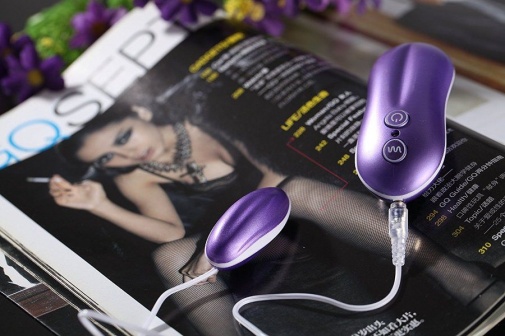 Aphrodisia - Dainty Sparkle 10 Mode Vibration Bullet Vibrator - Purple photo