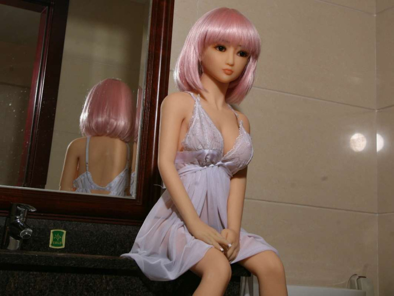 Dorsey 迷你亚洲早熟苗条女孩 附口交超柔软TPE仿真性爱娃娃 125 cm 照片