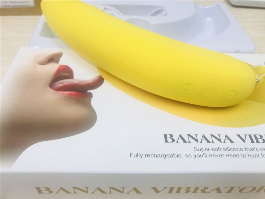 This vibrator is made of medical silicone, which has passed ... Aimec - Banana Shaped Vibrator photo-15