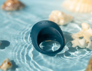 [Unboxing] We-Vibe Pivot 2: High-Tech Intimacy Without the Bulk