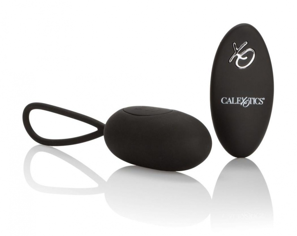 Tantalize and tease your sweet spots with the Silicone Remot... CEN - Remote Rechargeable Egg - Black photo-2